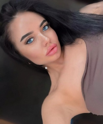 💋 Я создам незабываемую атмосферу нашей встречи, где ты сможешь полностью расслабиться и получить невероятное наслаждение. 😍 У меня много возможностей, чтобы удовлетворить тебя, и я гарантирую, что ты останешься доволен нашими играми. 😈 Также у меня есть отличные отзывы от предыдущих клиентов, которые оценили мои услуги. 🌟 Если ты хочешь узнать больше о моих фото и дополнительных услугах, пиши мне прямо сейчас! 💕 Тебя ждет незабываемый опыт в Москве! 🌆 Анастасия